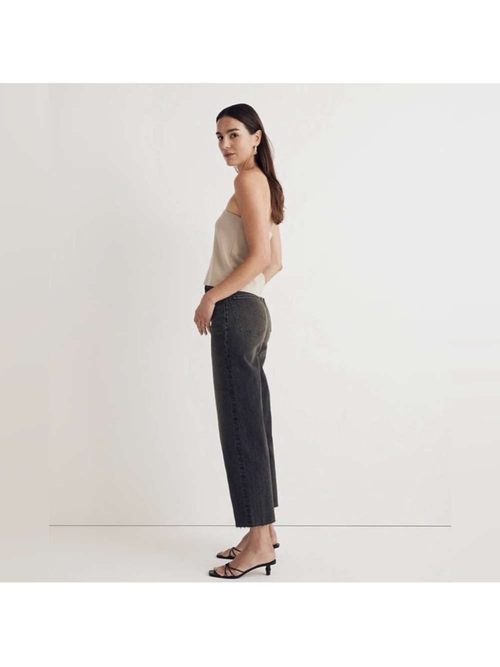 MADEWELL The Perfect Vintage Wide-Leg Crop Jean in Black
Benley Wash - Size 26 - Picture 4 of 5